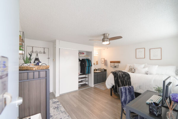 One bedroom apartment at Capri Eugene designed for student housing Eugene, OR